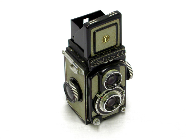 Yashica 44