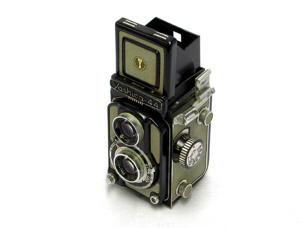 Yashica 44