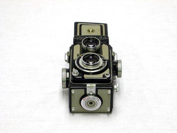 Yashica 44